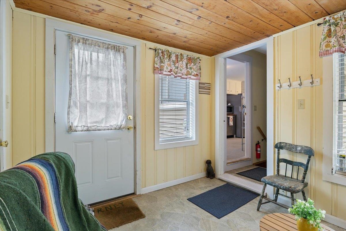 8 Wedgewood Road Dover, NH 03820 - Photo 6 of 38 Gallery Image 6