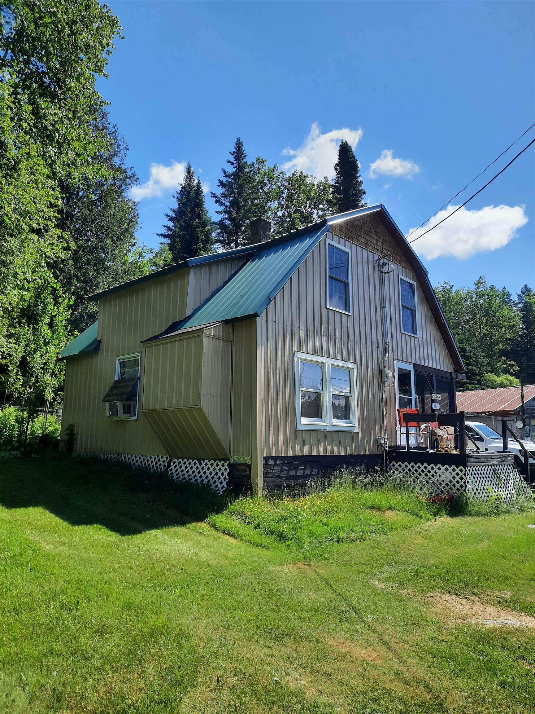 1463 Main Street Pittsburg, NH 03592 - Photo 9 of 31