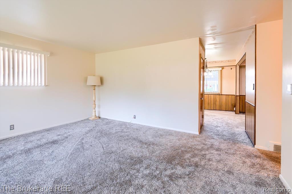 2822 Epsilon Trail Flint, MI 48506 - Photo 12 of 35
