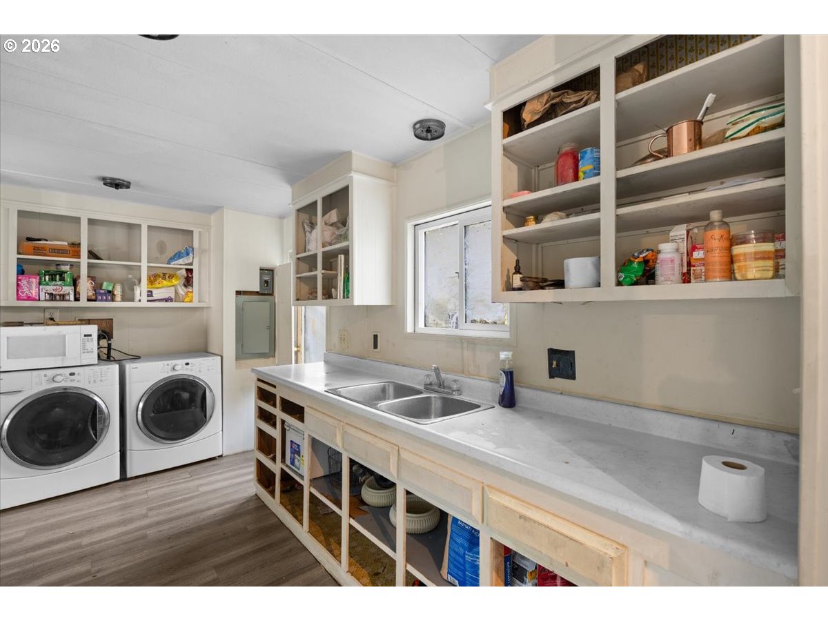 796 Lees Crk Road Myrtle Creek, OR 97457 - Photo 13 of 31