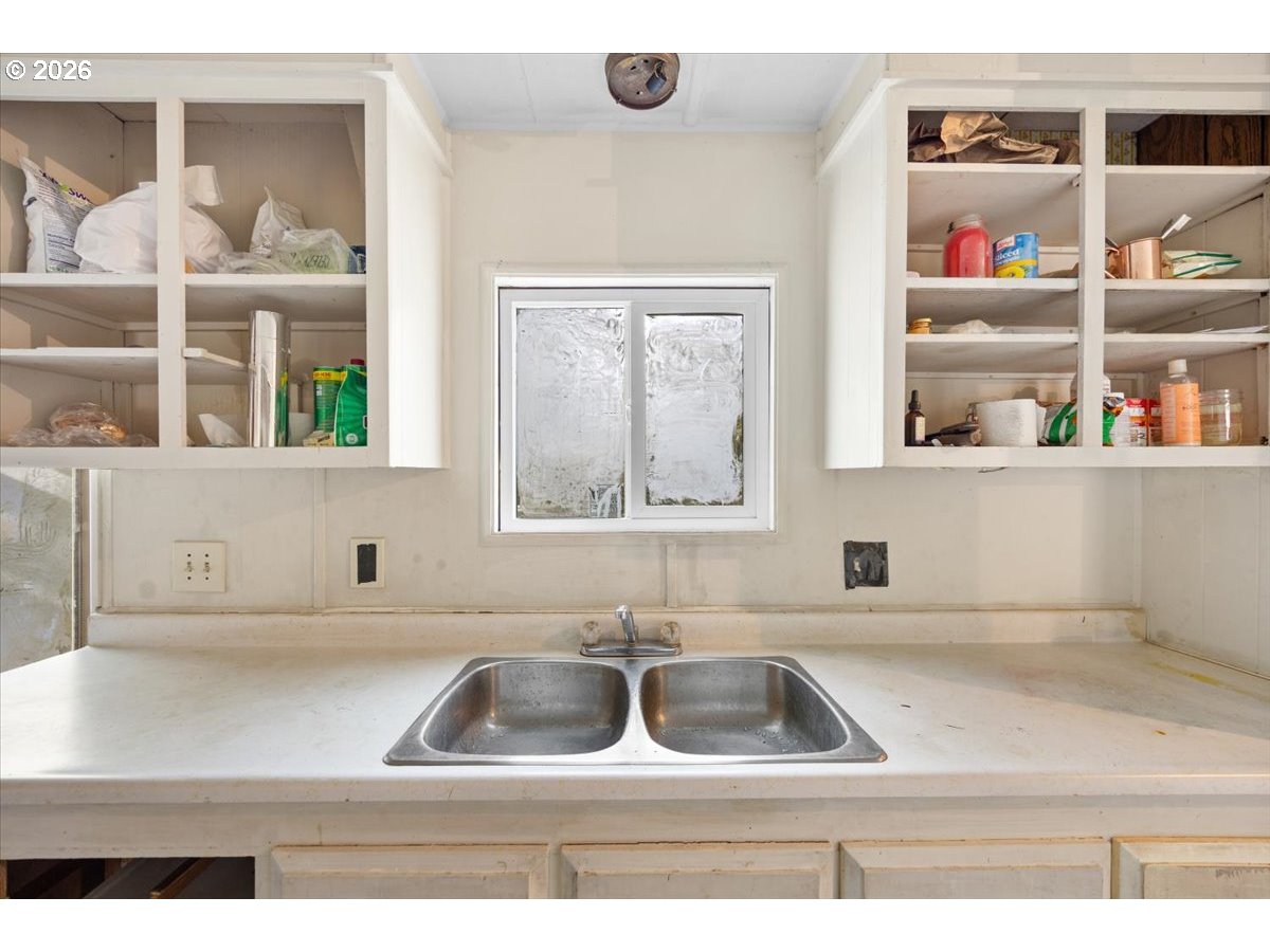 796 Lees Crk Road Myrtle Creek, OR 97457 - Photo 7 of 31