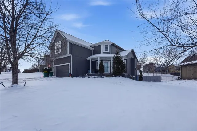 $385,000 | 4502 North 121st Terrace, Kansas City, KS 66109