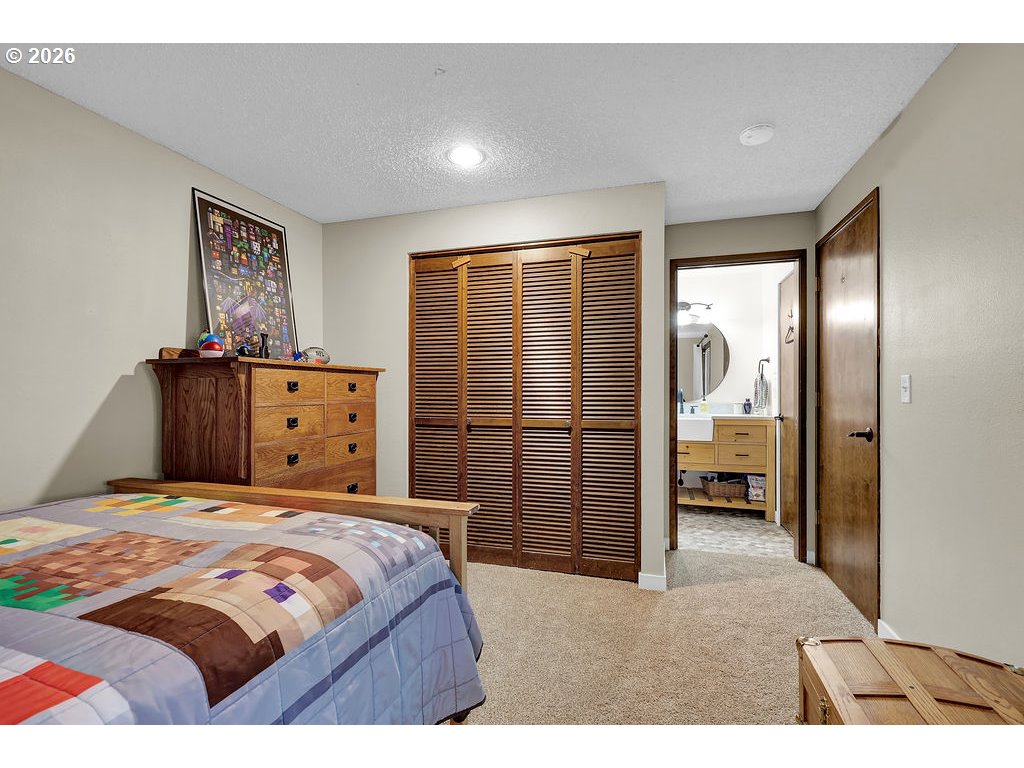 2700 Harlow Road Eugene, OR 97401 - Photo 20 of 35
