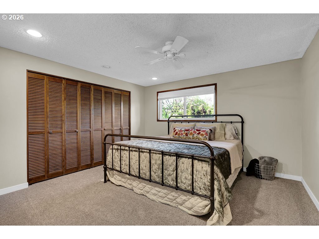2700 Harlow Road Eugene, OR 97401 - Photo 25 of 35