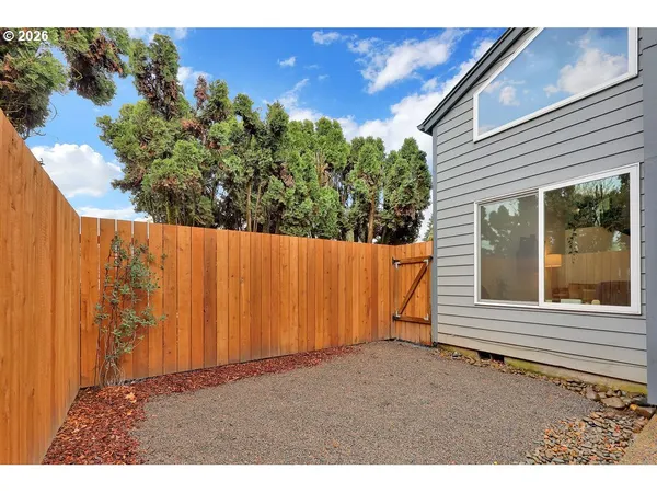 $450,000 | 2700 Harlow Road, Eugene, OR 97401