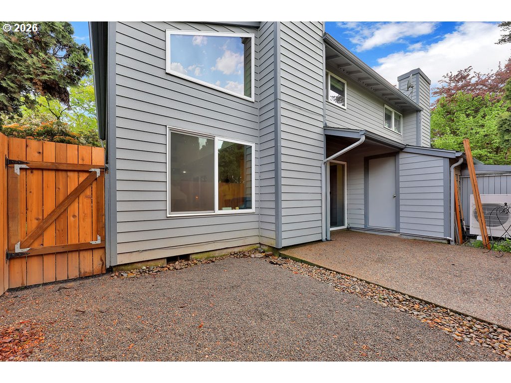 2700 Harlow Road Eugene, OR 97401 - Photo 32 of 35