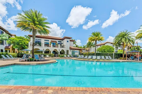 $2,421 | 16808 Southwest 137th Avenue, Unit 936, Miami, FL 33177