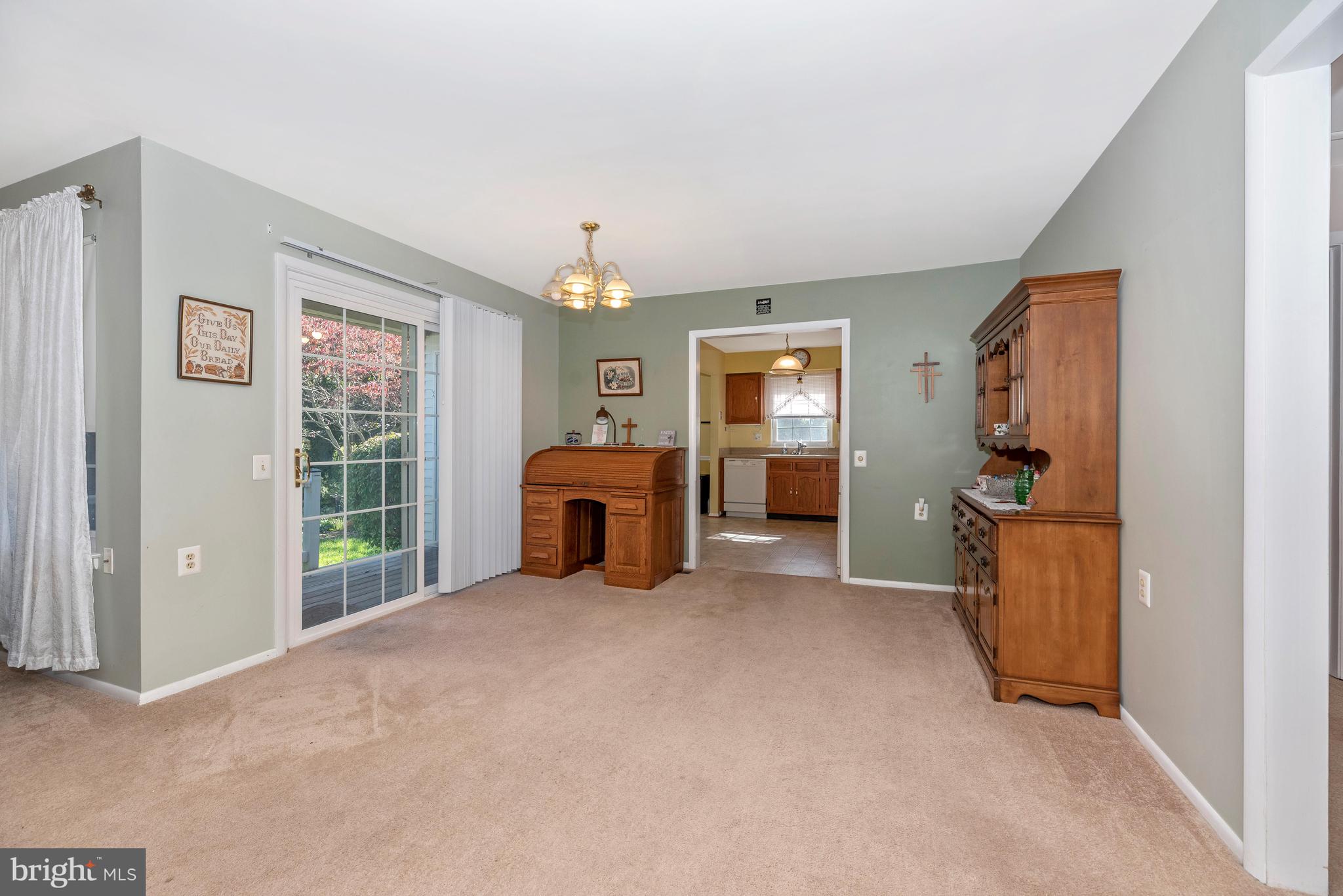 7067 Catalpa Road Frederick, MD 21703 - Photo 15 of 62 Dining Room
