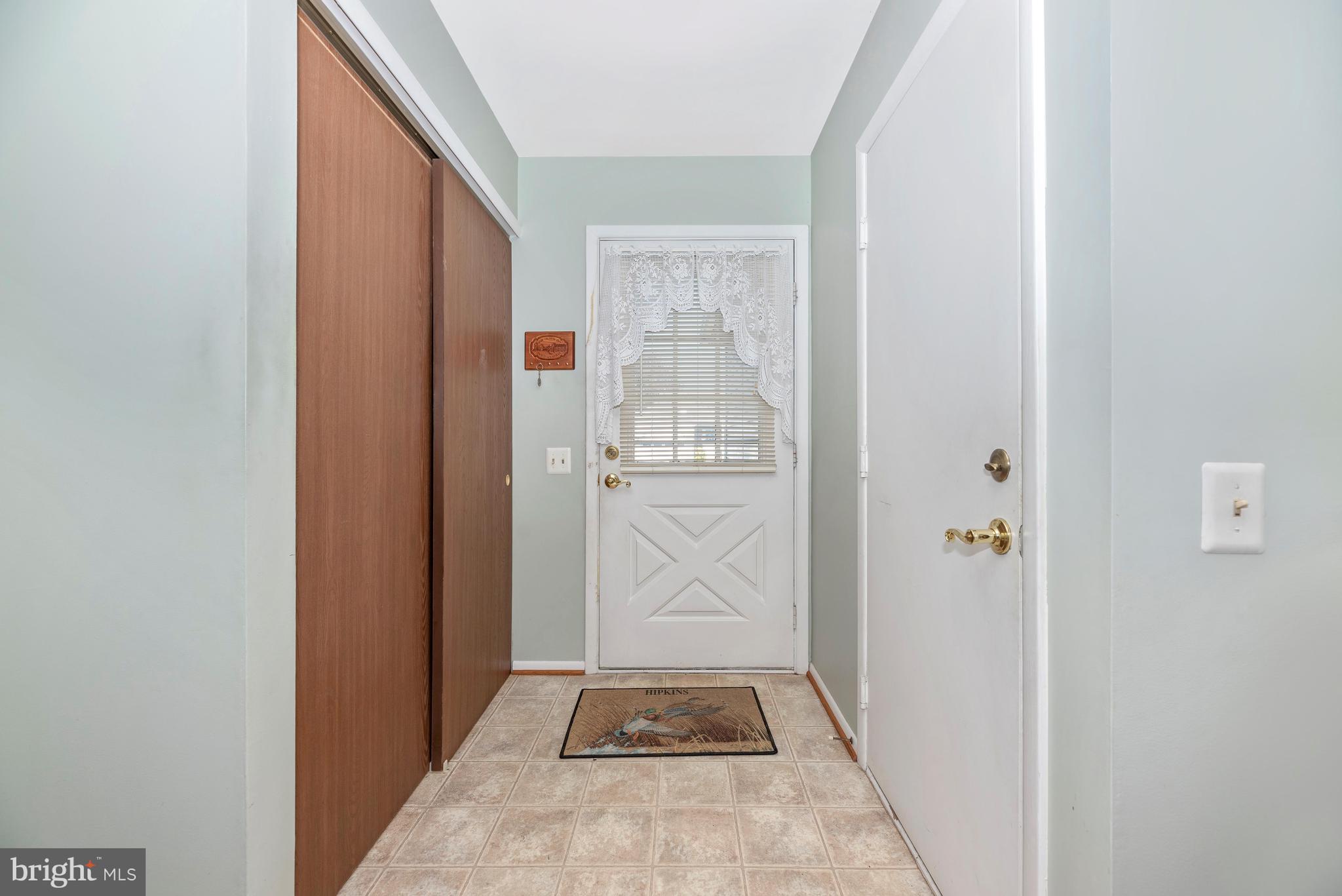7067 Catalpa Road Frederick, MD 21703 - Photo 5 of 62 Foyer