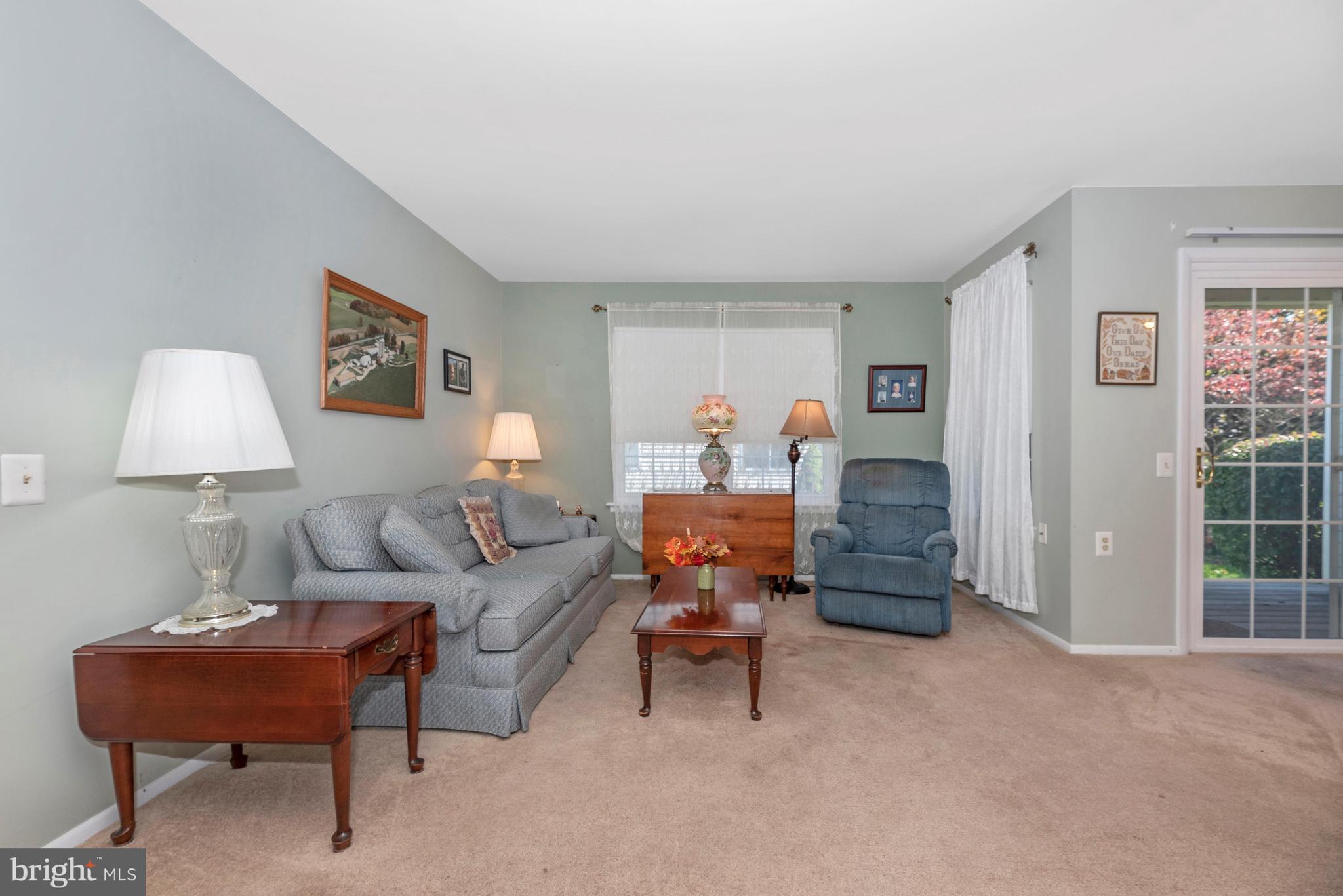 7067 Catalpa Road Frederick, MD 21703 - Photo 8 of 62 Living Room