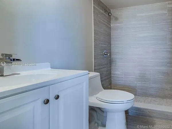 $240,000 | 8240 Southwest 210th Street, Unit 319, Cutler Bay, FL 33189