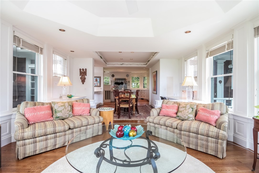 165 Boston Neck Road Narragansett, RI 02882 - Photo 11 of 40 Family Room