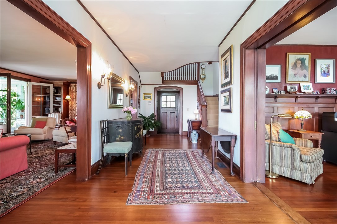 165 Boston Neck Road Narragansett, RI 02882 - Photo 14 of 40 Entry Hall