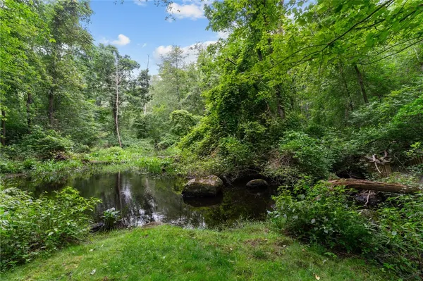 $849,977 | 375 Franklin Road, Coventry, RI 02816