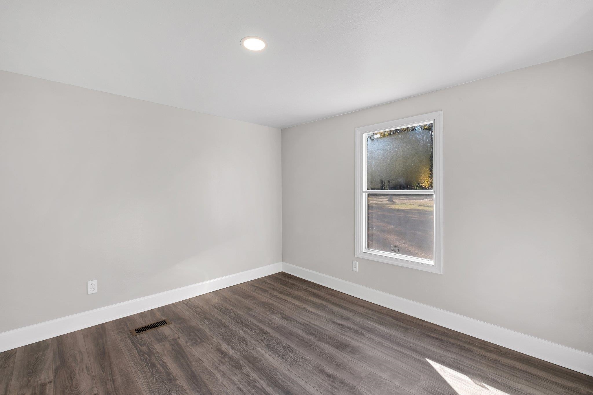275 Edwards Road Quincy, FL 32351 - Photo 8 of 25 Gallery Image 8
