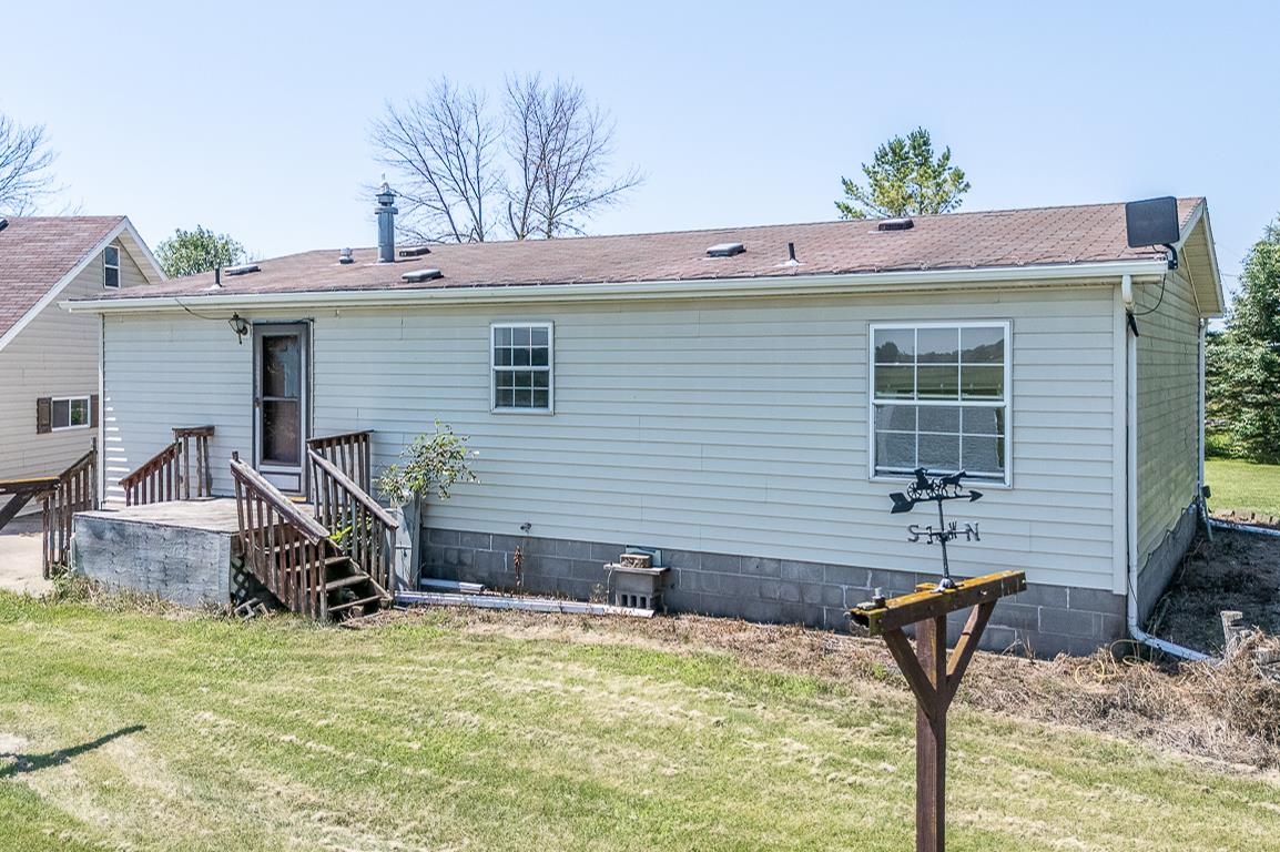 N5690 Boelter Road Shiocton, WI 54170 - Photo 30 of 48