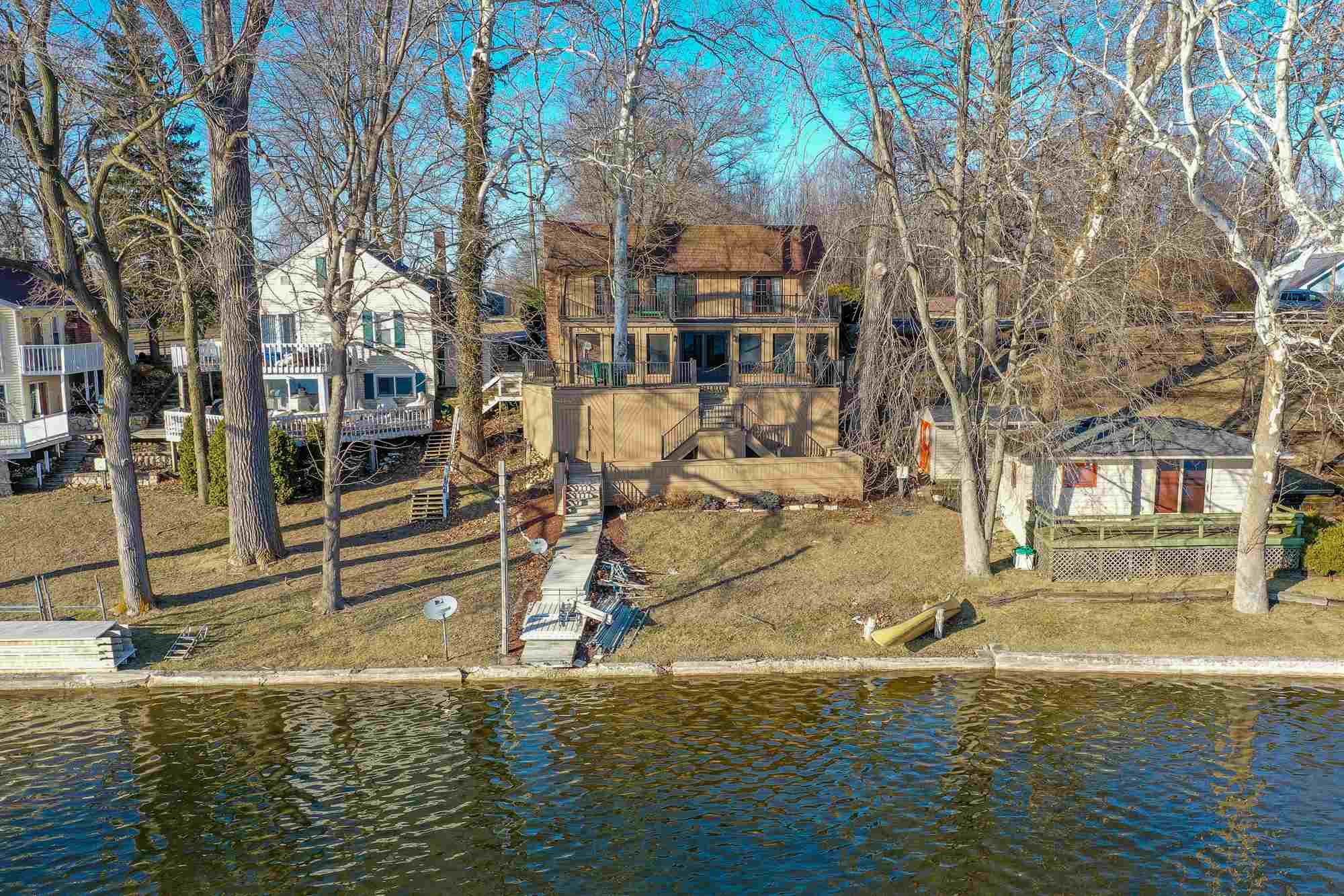 4307 North Sullivan Road Leesburg, IN 46538 - Photo 3 of 28 Gallery Image 3