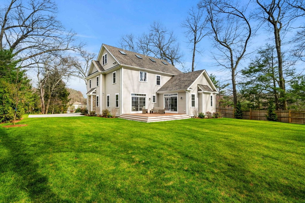 18 Robinson Road Lexington, MA 02420 - Photo 2 of 32 Gallery Image 2