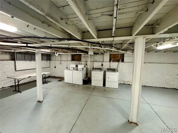 $1,050 | 3225 Arsenal Street, Unit 1W, St. Louis, MO 63118