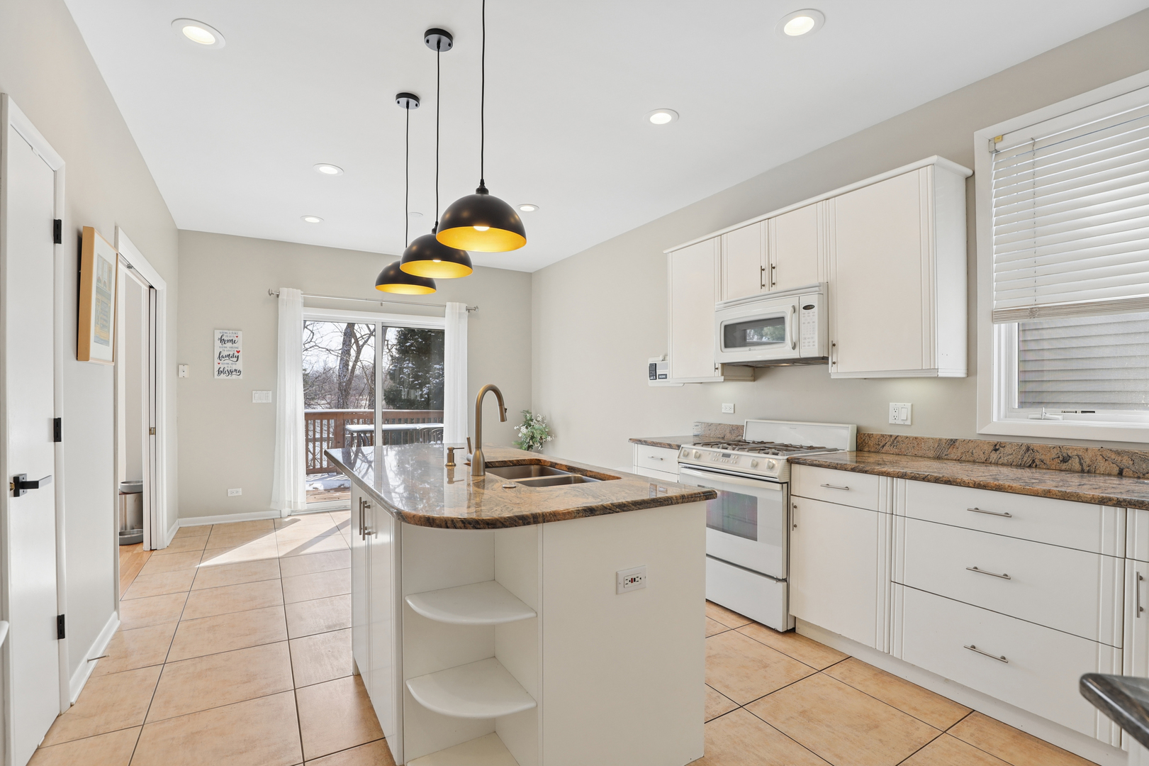 980 Half Day Road Highland Park, IL 60035 - Photo 13 of 37