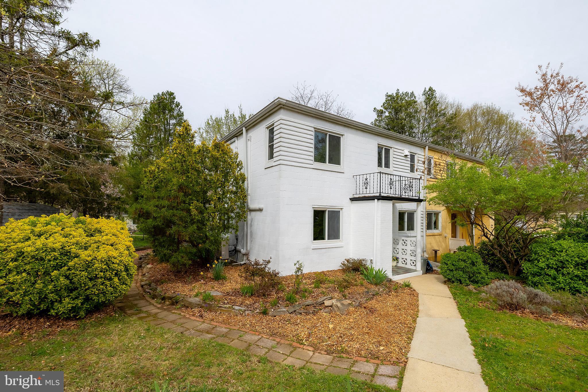 27 Ridge Road Greenbelt, MD 20770 - Photo 2 of 49 Gallery Image 2