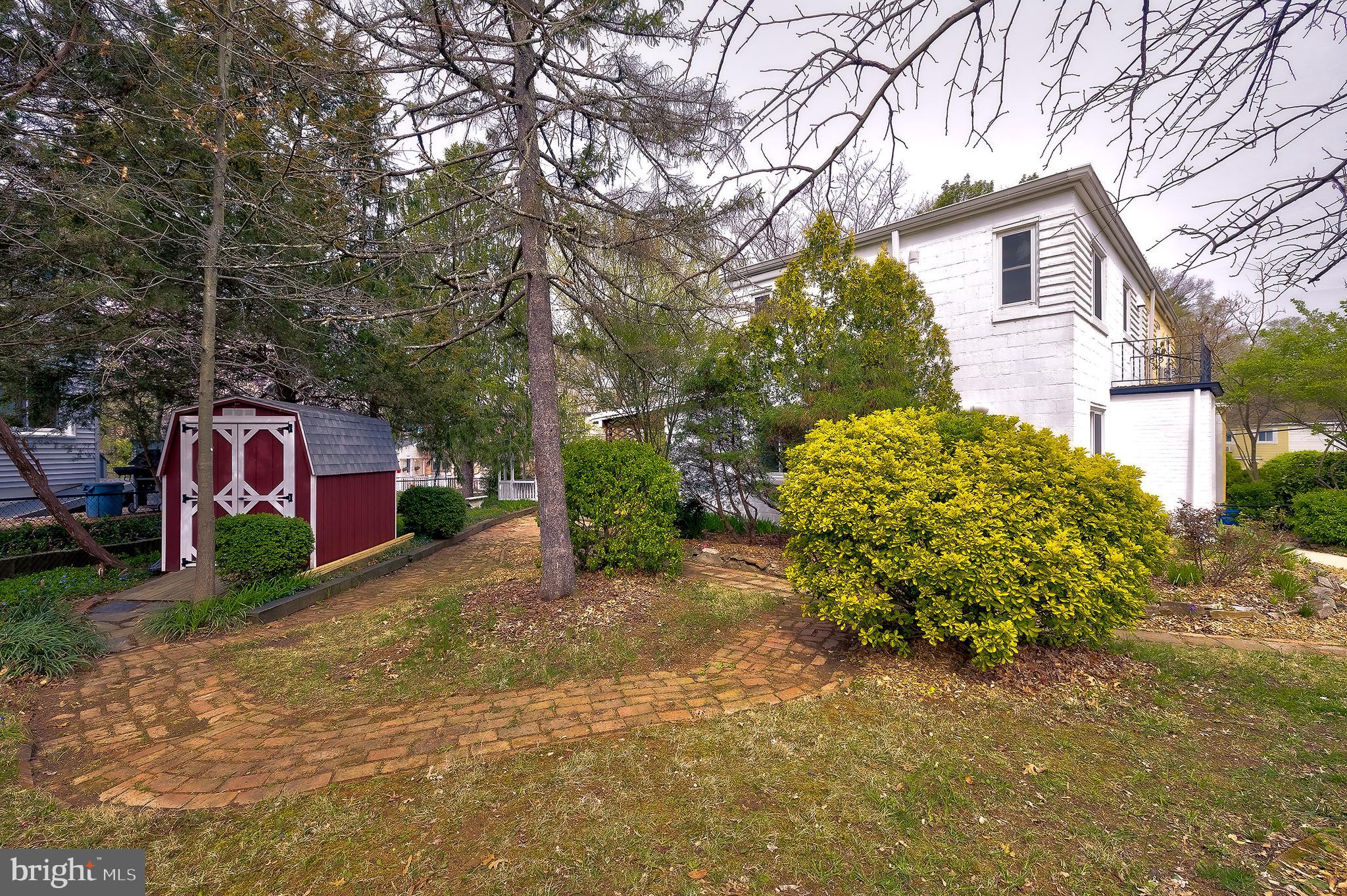 27 Ridge Road Greenbelt, MD 20770 - Photo 7 of 49 Gallery Image 7
