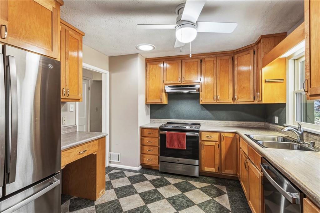 3194 Isoline Way Smyrna, GA 30080 - Photo 11 of 35