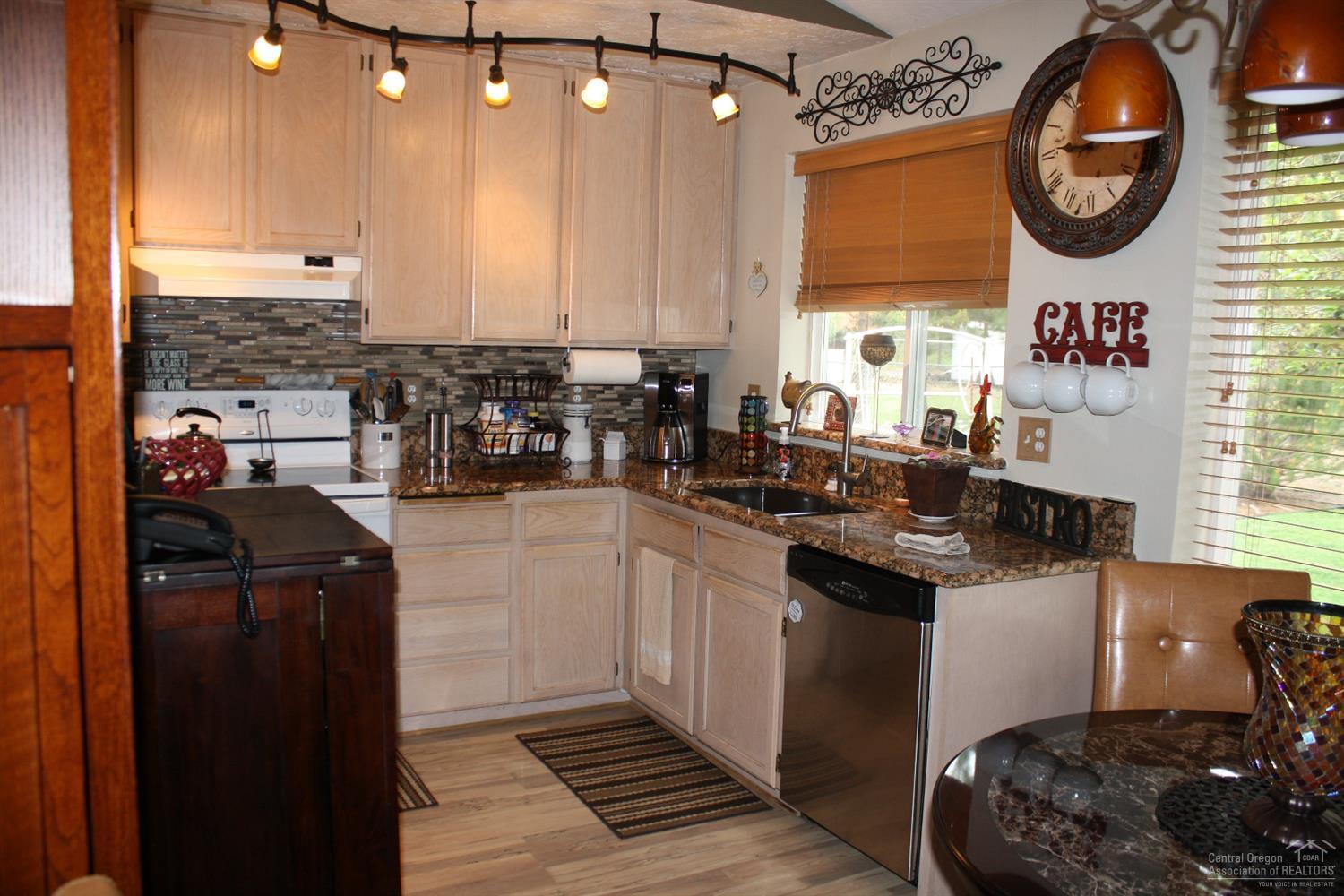 59871 Cheyenne Road Bend, OR 97702 - Photo 9 of 24 Additional Photo