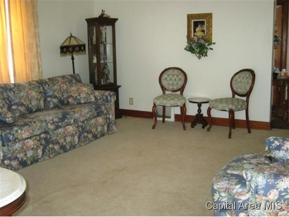 2348 South 8th Street Springfield, IL 62703 - Photo 5 of 7