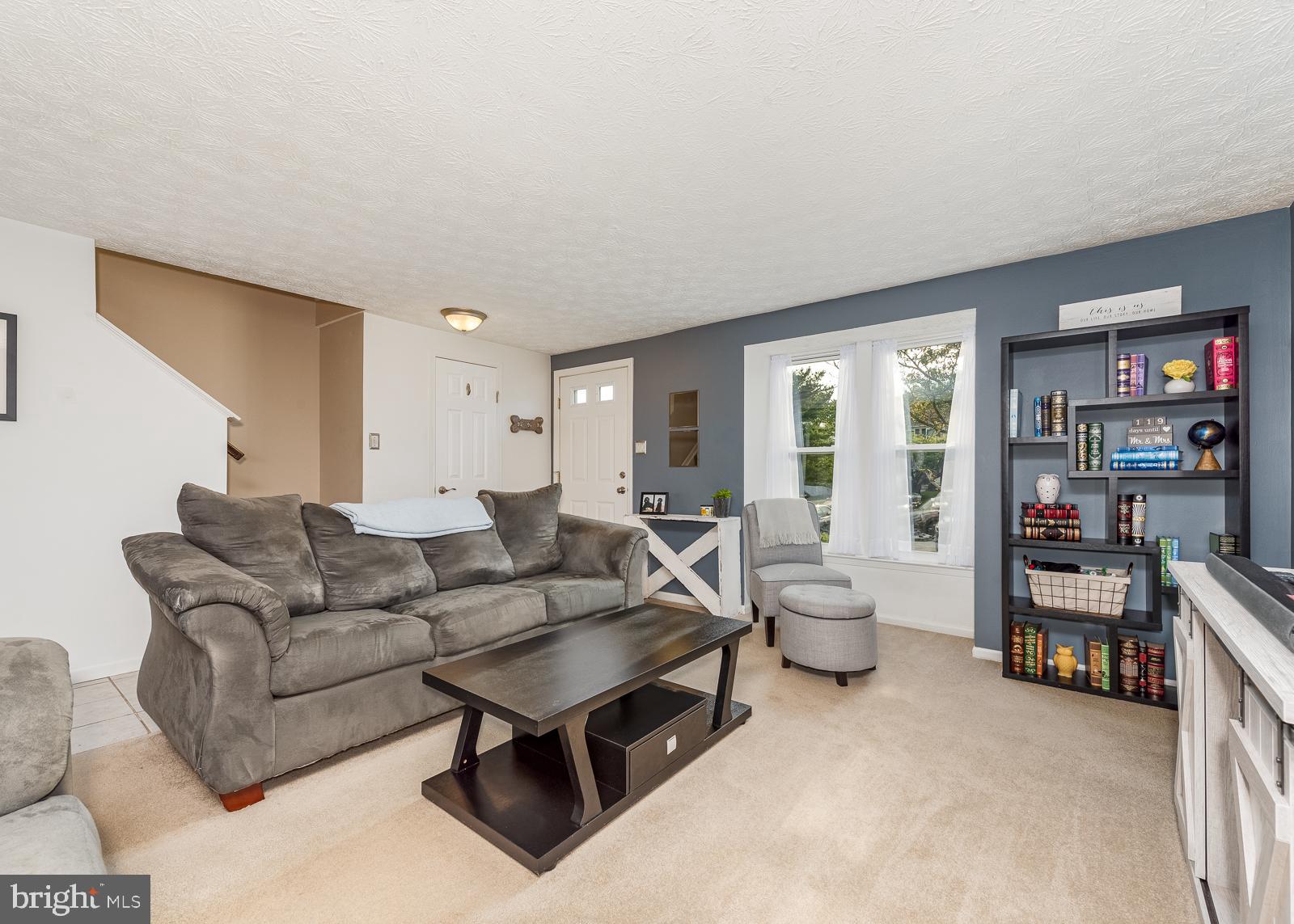 9 Rader Court Baltimore, MD 21234 - Photo 5 of 24 Open entry into living room
