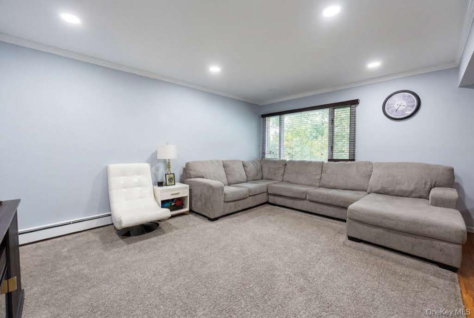 26 Inwood Road Port Washington, NY 11050 - Photo 4 of 5