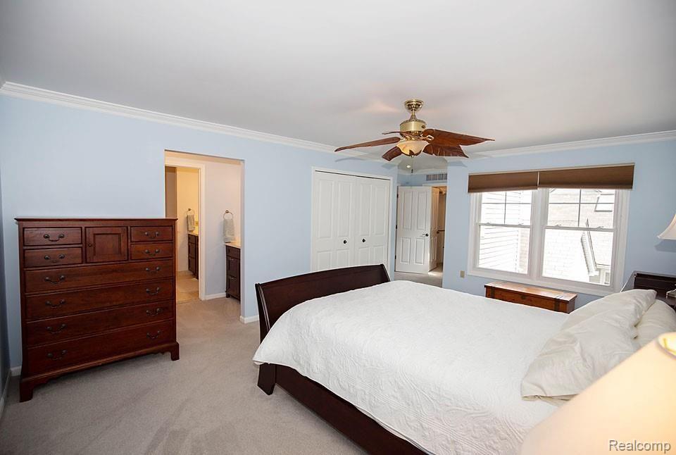 23069 Farmington Road Farmington, MI 48336 - Photo 20 of 31