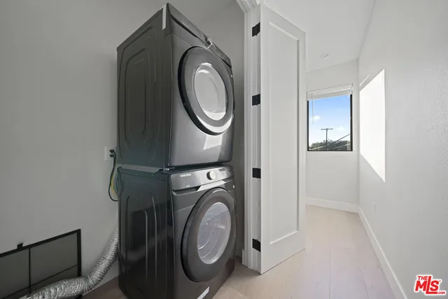 $1,299,000 | 17443 Valerio Street, Van Nuys, CA 91406