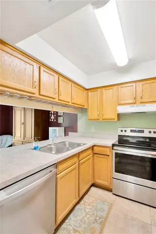 $224,900 | 5170 Sunridge Palms Drive, Tampa, FL 33617