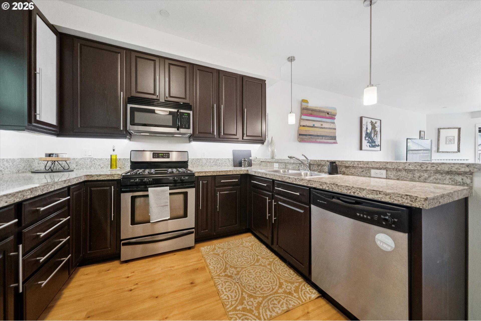 9231 Northwest Germantown Road Portland, OR 97231 - Photo 15 of 41 Kitchen