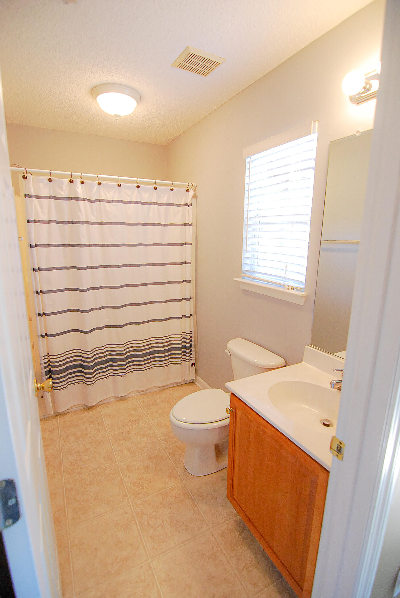 1318 Lantern Road Summerville, SC 29486 - Photo 20 of 26 DSC_0518