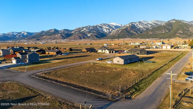 $83,000 | Lot 13 Little Greys Loop, Etna, WY 83118