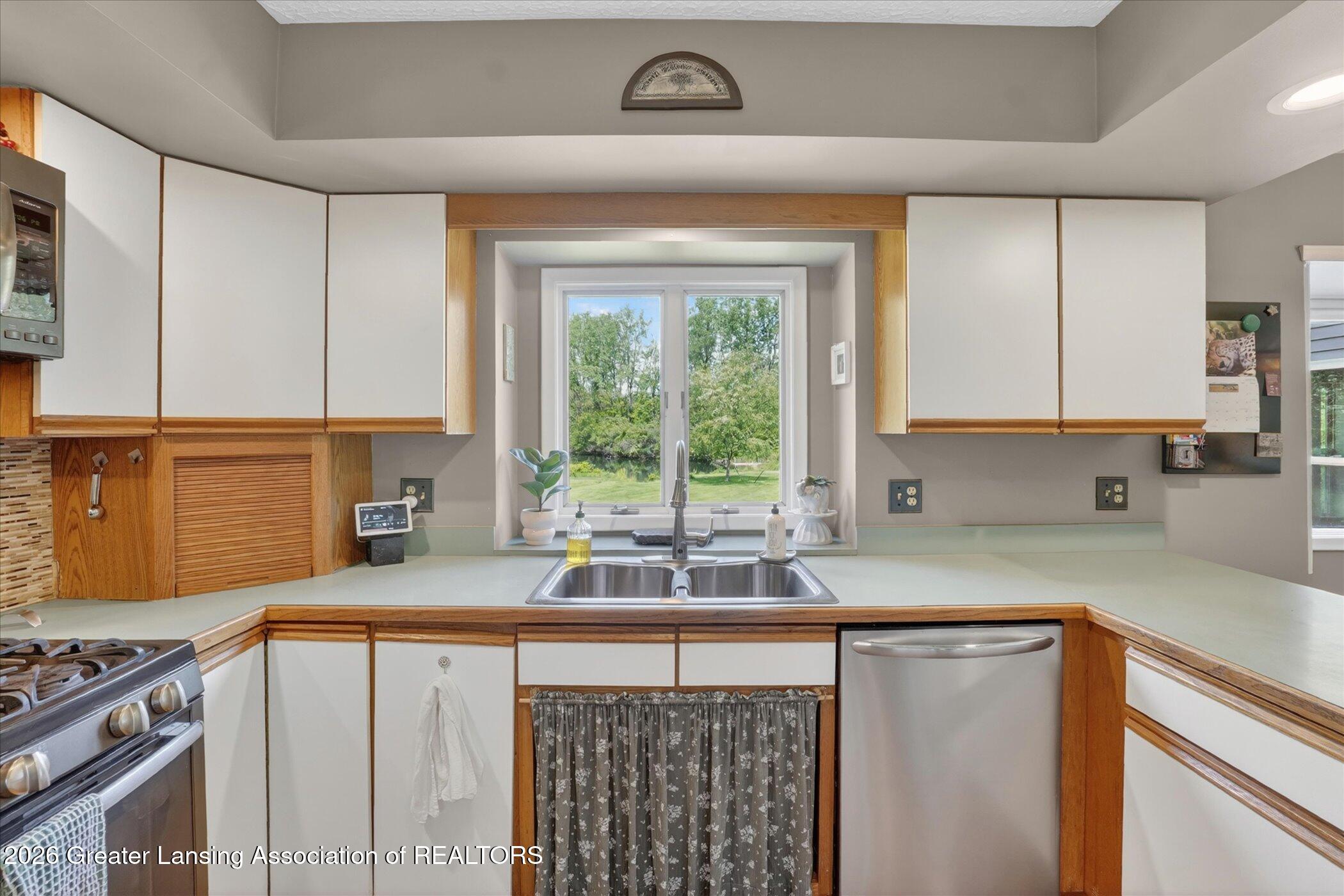179 East Newman Road Williamston, MI 48895 - Photo 21 of 75 16-179-E-Newman-Rd-Williamston-MI-48895-