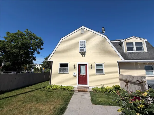 $3,400 | 3 Mayberry Court, Newport, RI 02840