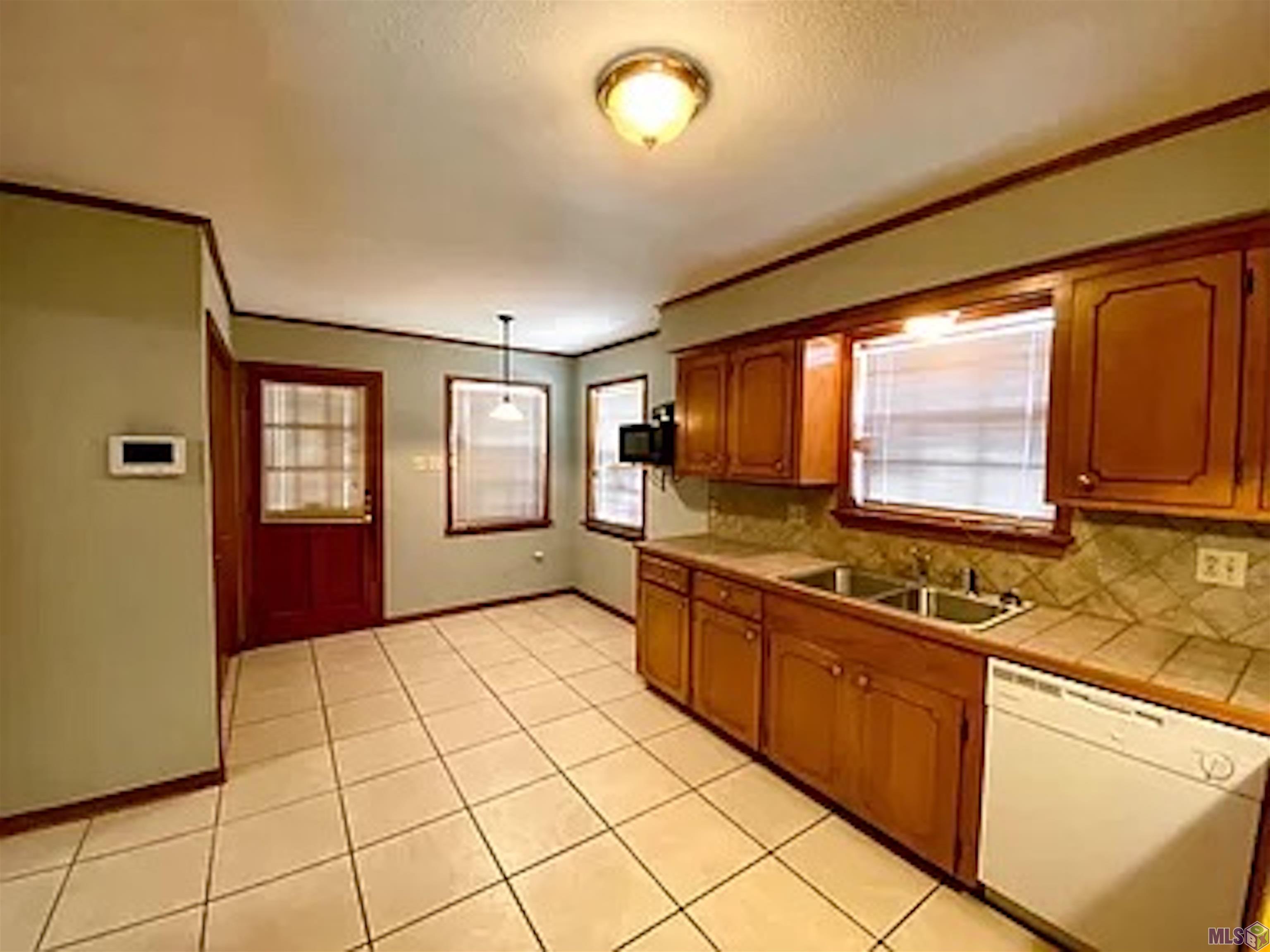 4037 Ridgemont Drive Baton Rouge, LA 70814 - Photo 5 of 12 Gallery Image 5