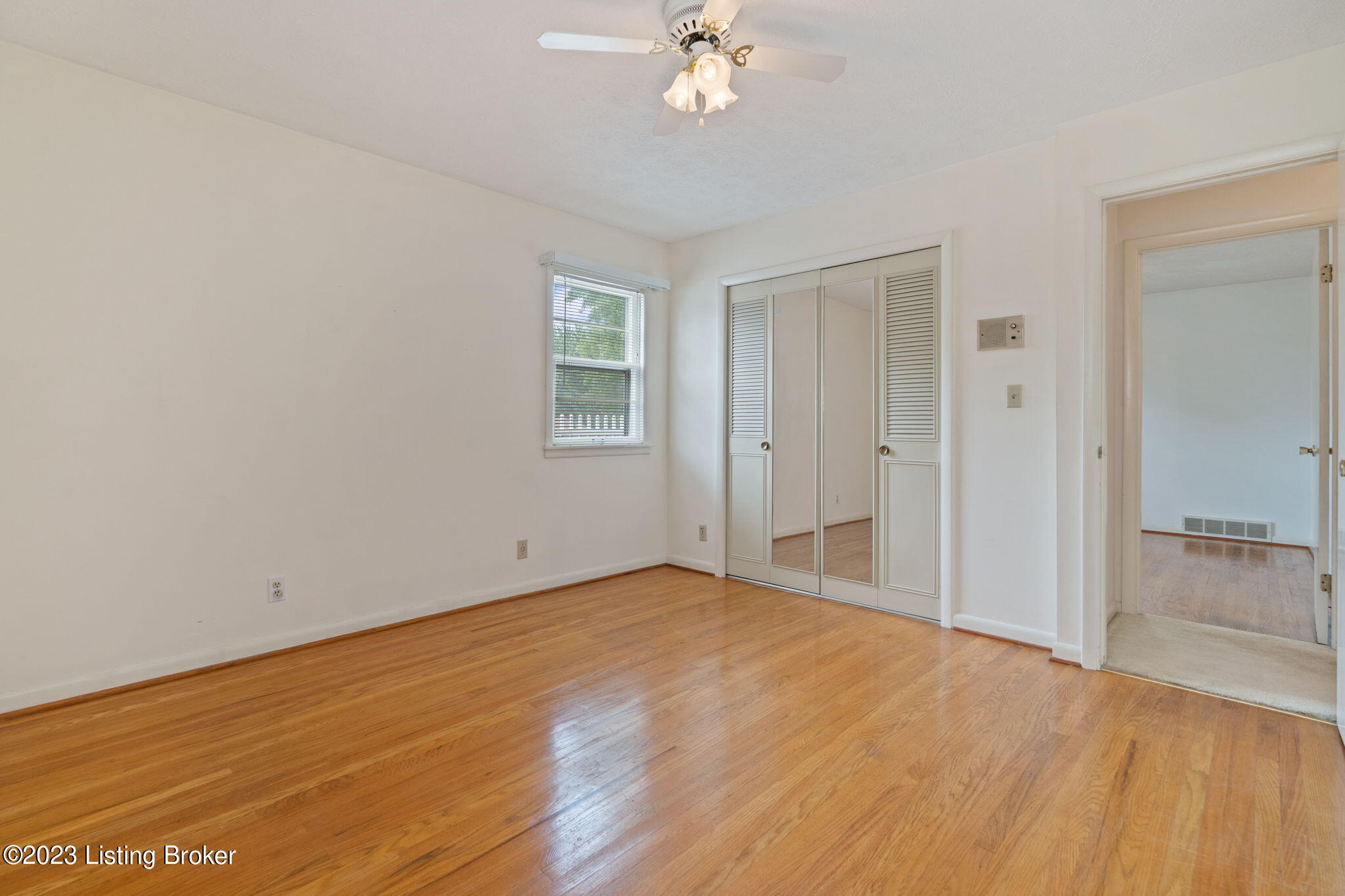6516 Hollow Tree Road Louisville, KY 40228 - Photo 23 of 58 52-web-or-mls-6516 Hollow Tree Rd-52