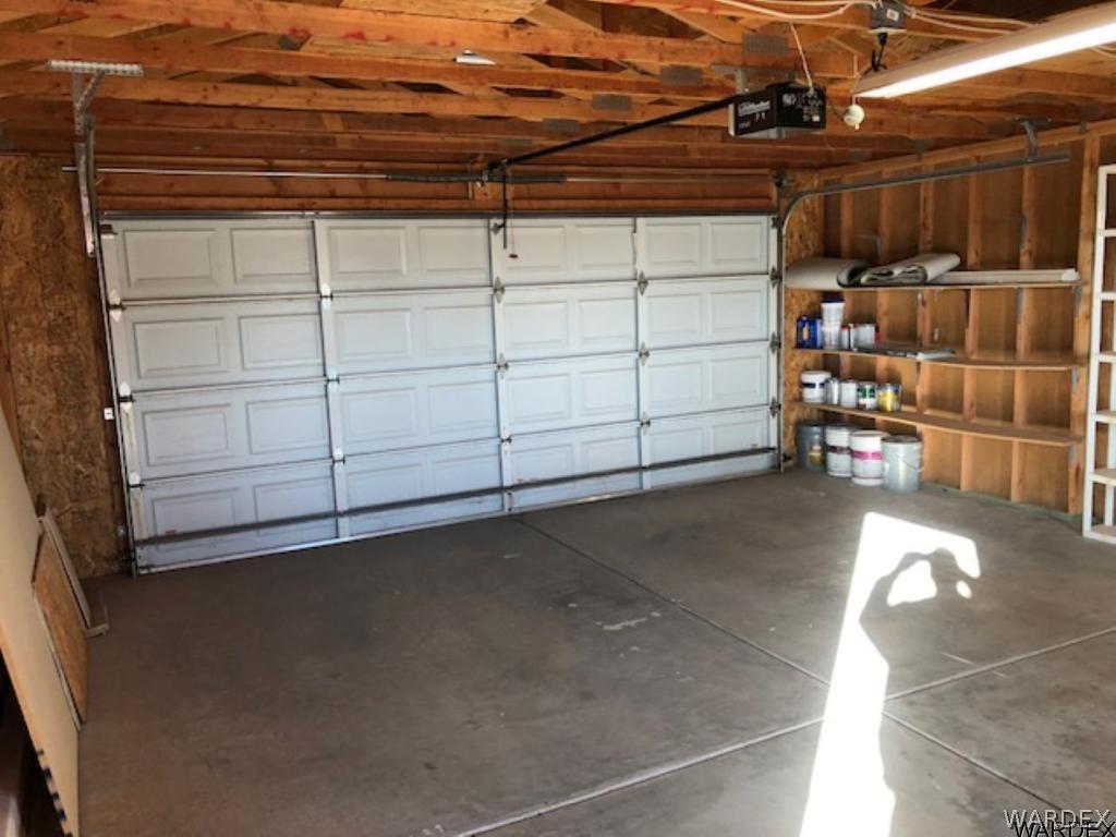 3158 West Malibu Road, Unit 3 Golden Valley, AZ 86413 - Photo 27 of 30 Inside garage