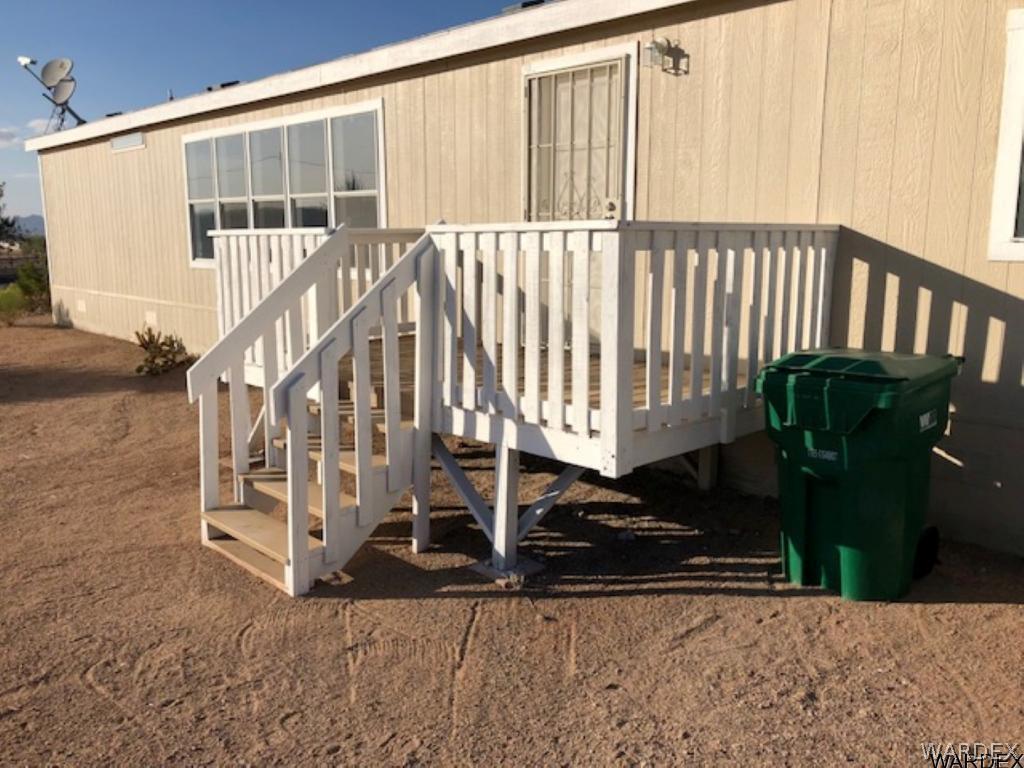 3158 West Malibu Road, Unit 3 Golden Valley, AZ 86413 - Photo 29 of 30 back deck
