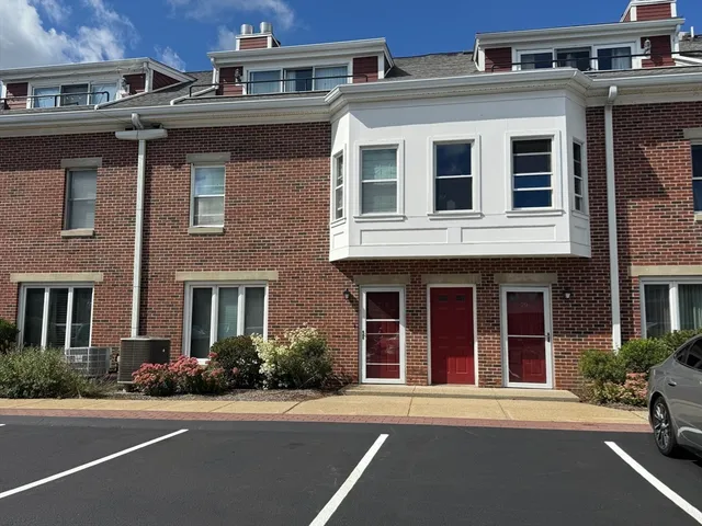 $590,000 | 158 Quincy Shore Drive, Unit 78, Quincy, MA 02171