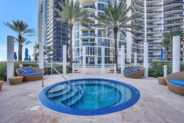 $5,900 | 17201 Collins Avenue, Unit 2005, Sunny Isles Beach, FL 33160