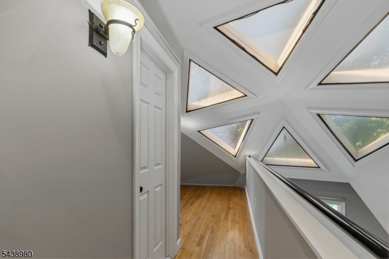 224 Holland Mountain Road Oak Ridge, NJ 07438 - Photo 19 of 34