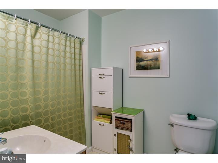 313 Main Street Delran, NJ 08075 - Photo 13 of 21 Master Bathroom