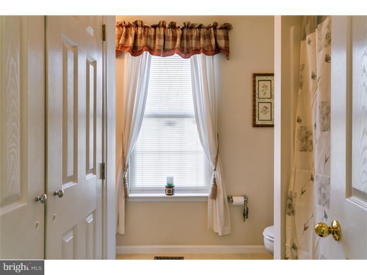 313 Main Street Delran, NJ 08075 - Photo 16 of 21 Bathroom