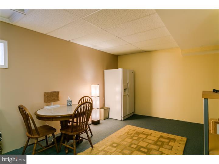 313 Main Street Delran, NJ 08075 - Photo 20 of 21 Family Room