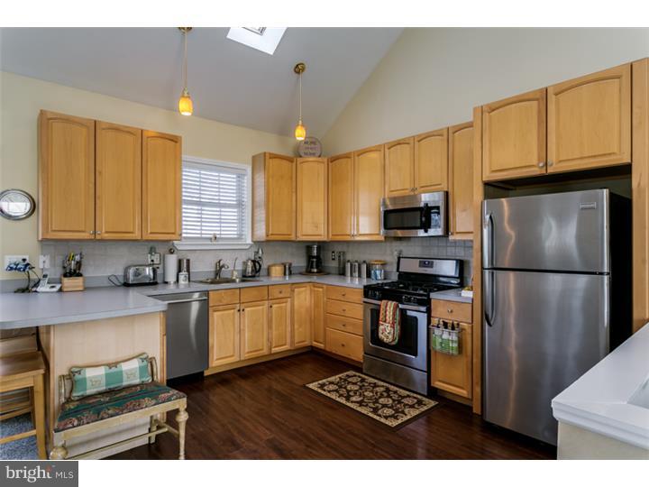 313 Main Street Delran, NJ 08075 - Photo 10 of 21 Kitchen